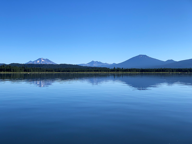 Crane Prairie Reservoir a beautiful lake in central Oregon