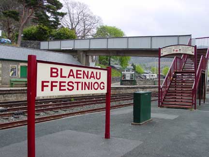 Ffestiniog train station platform