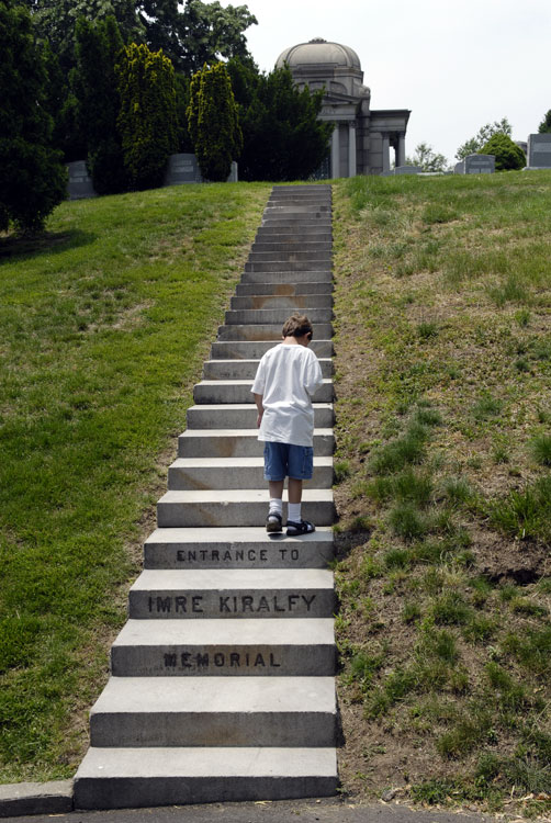 climbing the long stairway up to the Kiralfy Memorial