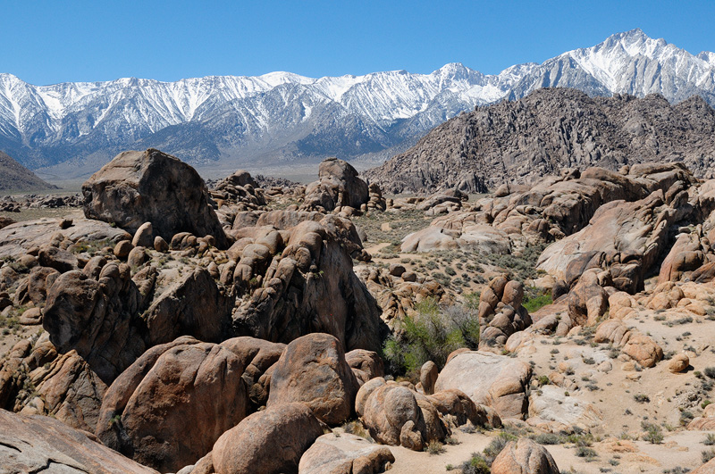 Alabama Hills and Eastern Sierra mountain view